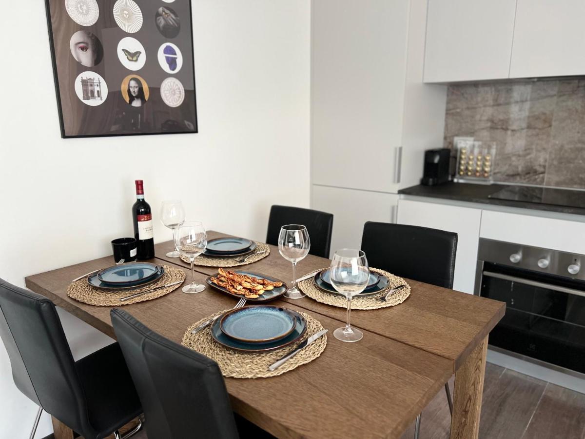 Paganini Suites And Apartments 西尔米奥奈 外观 照片